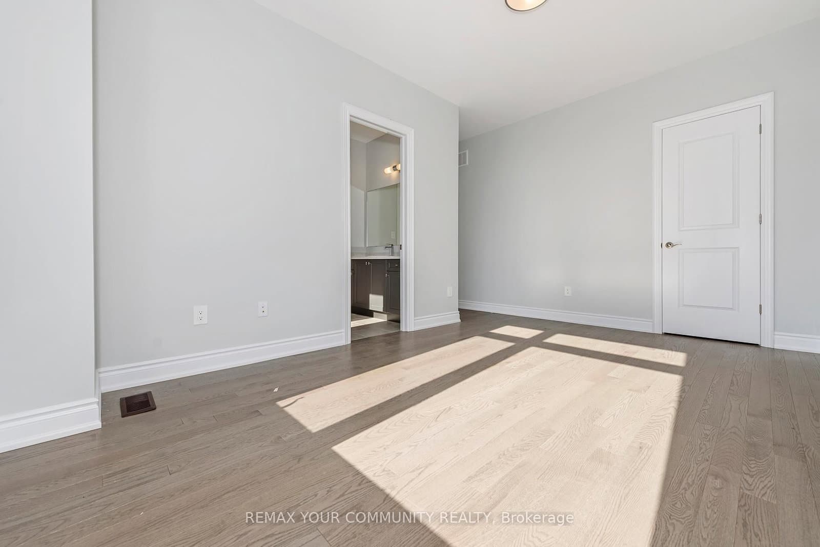 105 Bearberry Road thumbnail 30