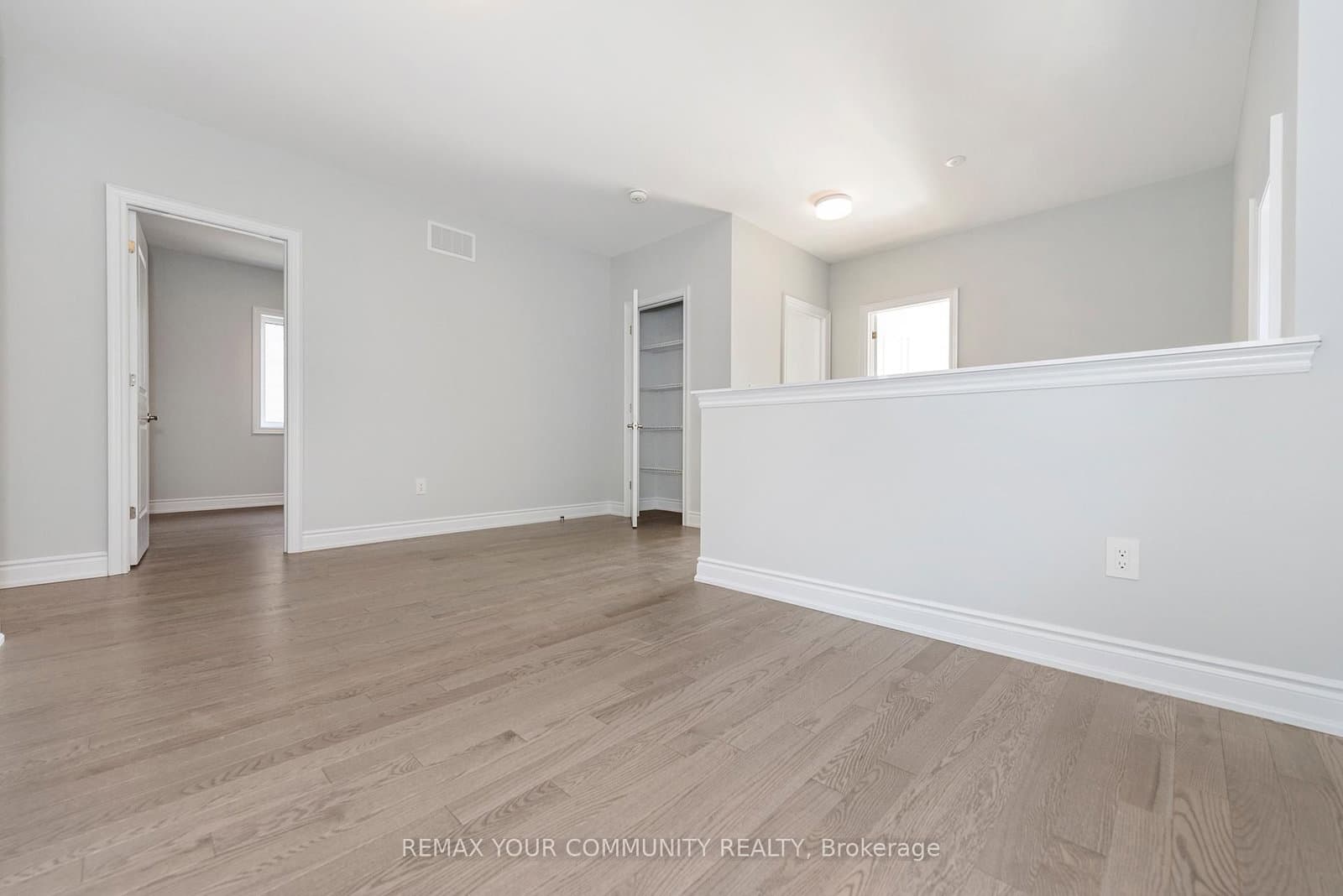 105 Bearberry Road thumbnail 32