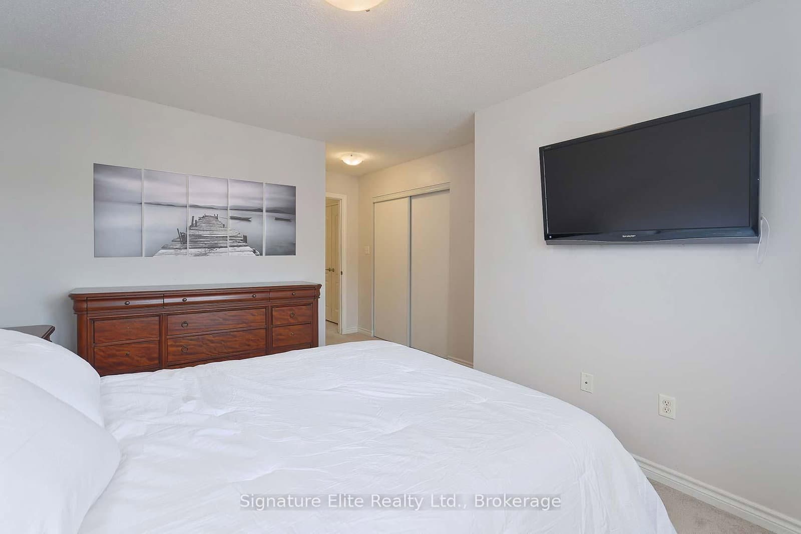 57 Ferndale Drive S, Unit 7 thumbnail 20