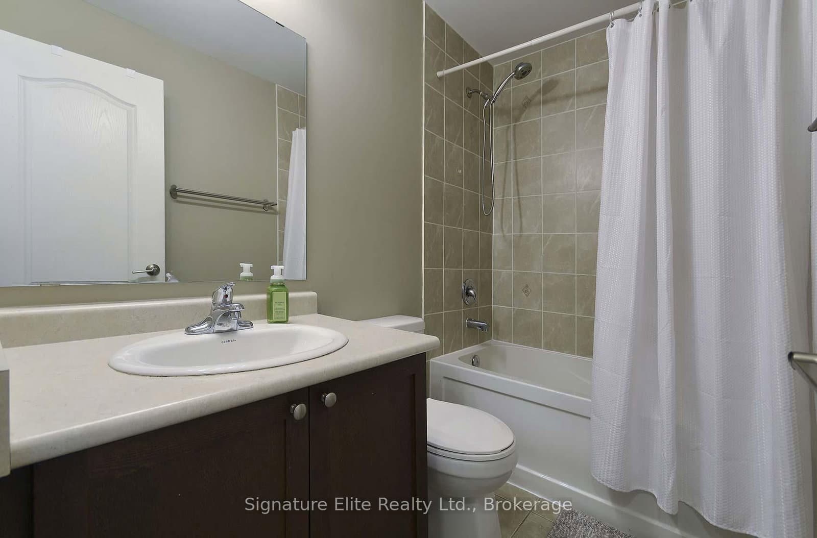 57 Ferndale Drive S, Unit 7 thumbnail 26