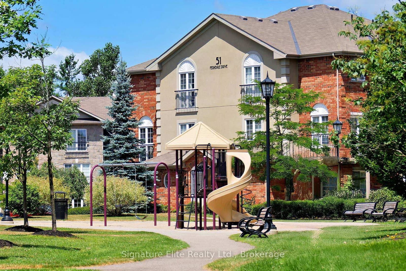 57 Ferndale Drive S, Unit 7 thumbnail 35