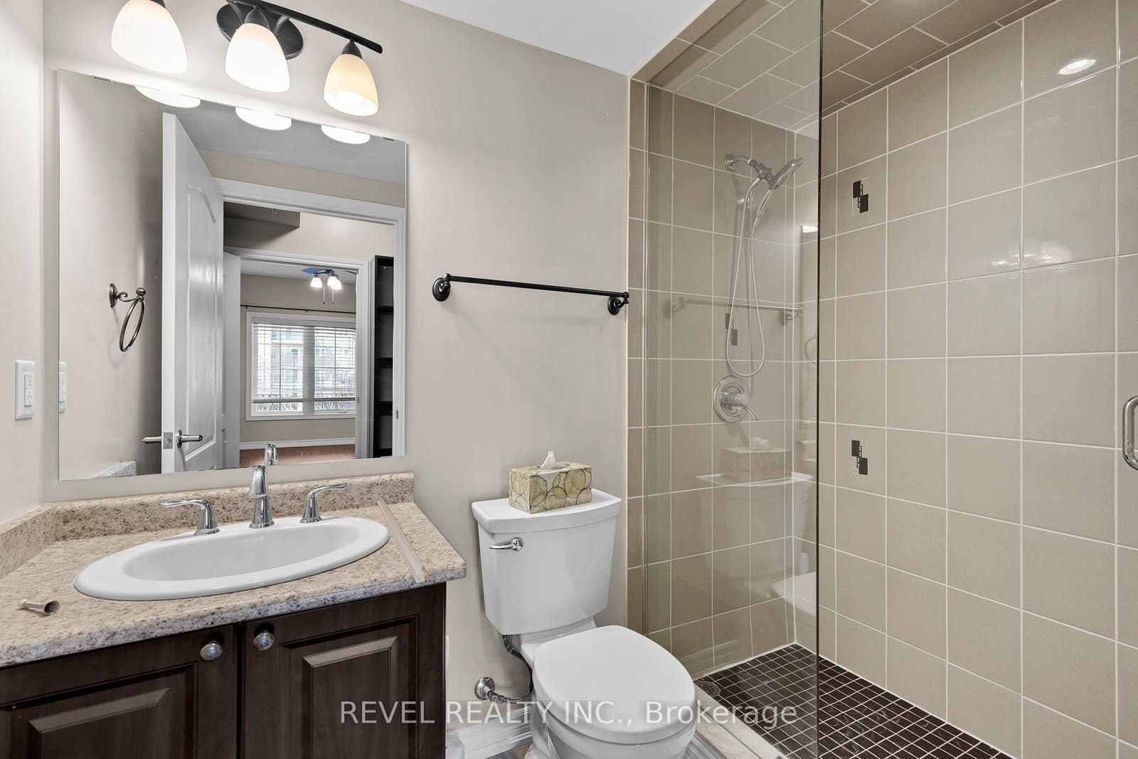 39 Ferndale Drive S, Unit 106 thumbnail 16