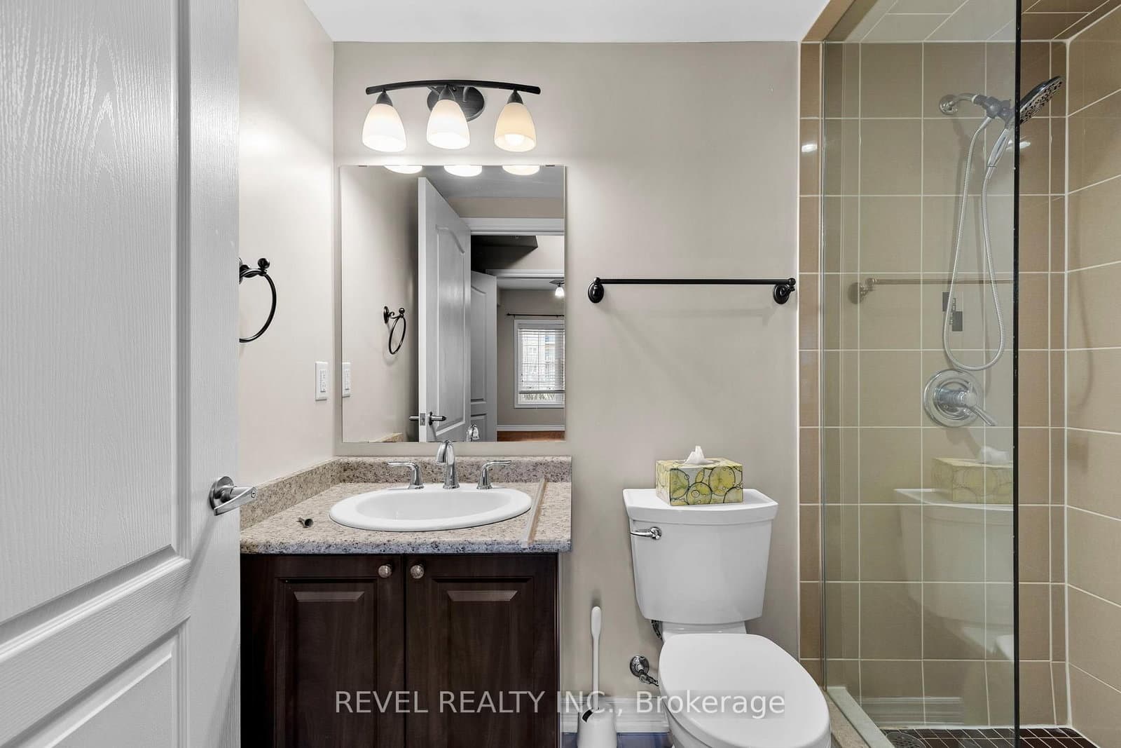 39 Ferndale Drive S, Unit 106 thumbnail 17