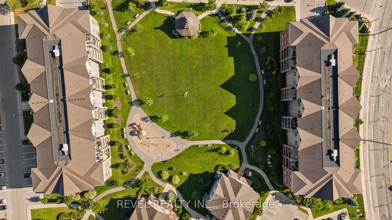 39 Ferndale Drive S, Unit 106 thumbnail 27