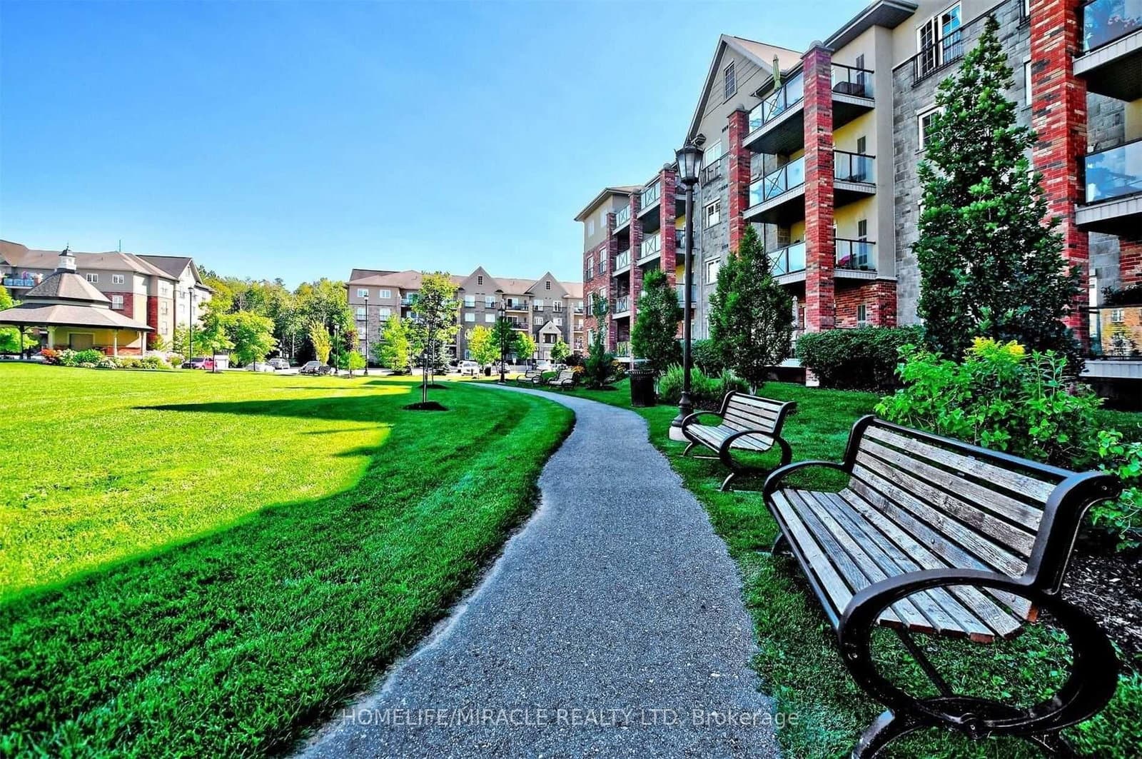 39 Ferndale Drive S, Unit 303 thumbnail 21