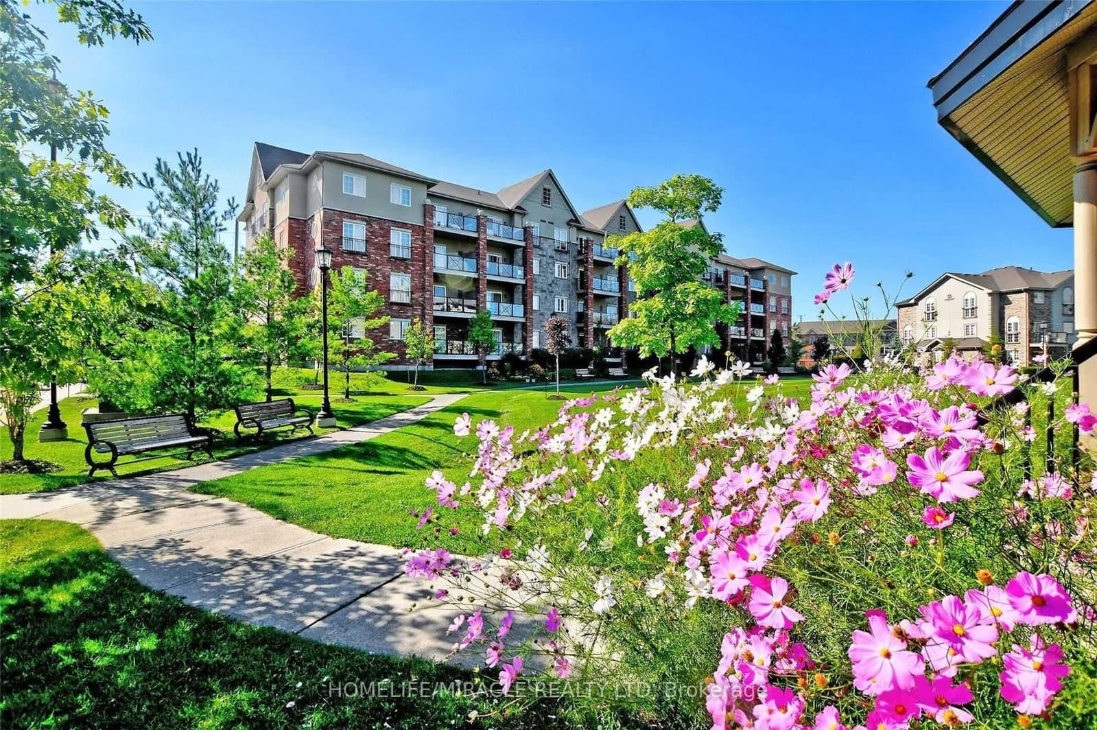 39 Ferndale Drive S, Unit 303 thumbnail 24