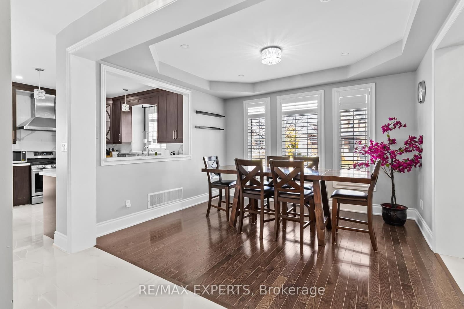 22 Travers Gate thumbnail 9