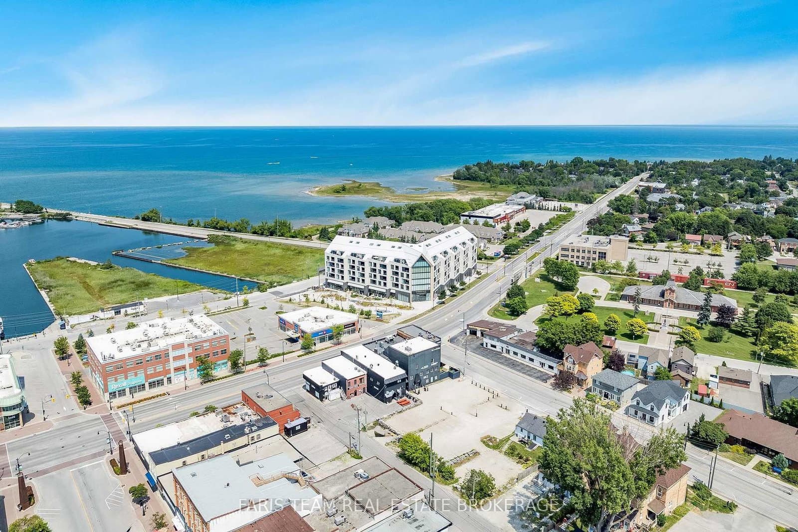 31 Huron Street, Unit 611 thumbnail 2