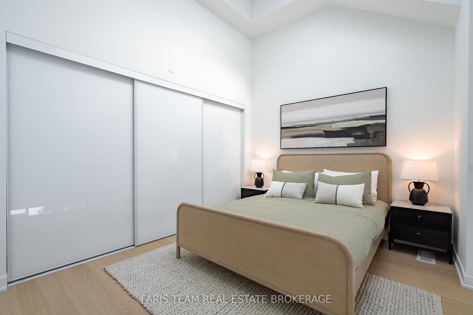 31 Huron Street, Unit 611 thumbnail 26