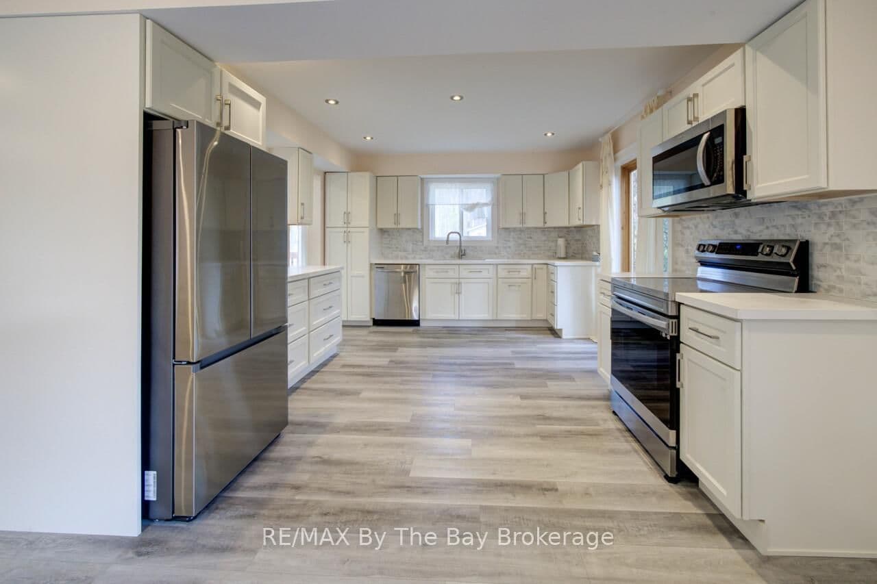 646 Oxbow Park Drive thumbnail 17