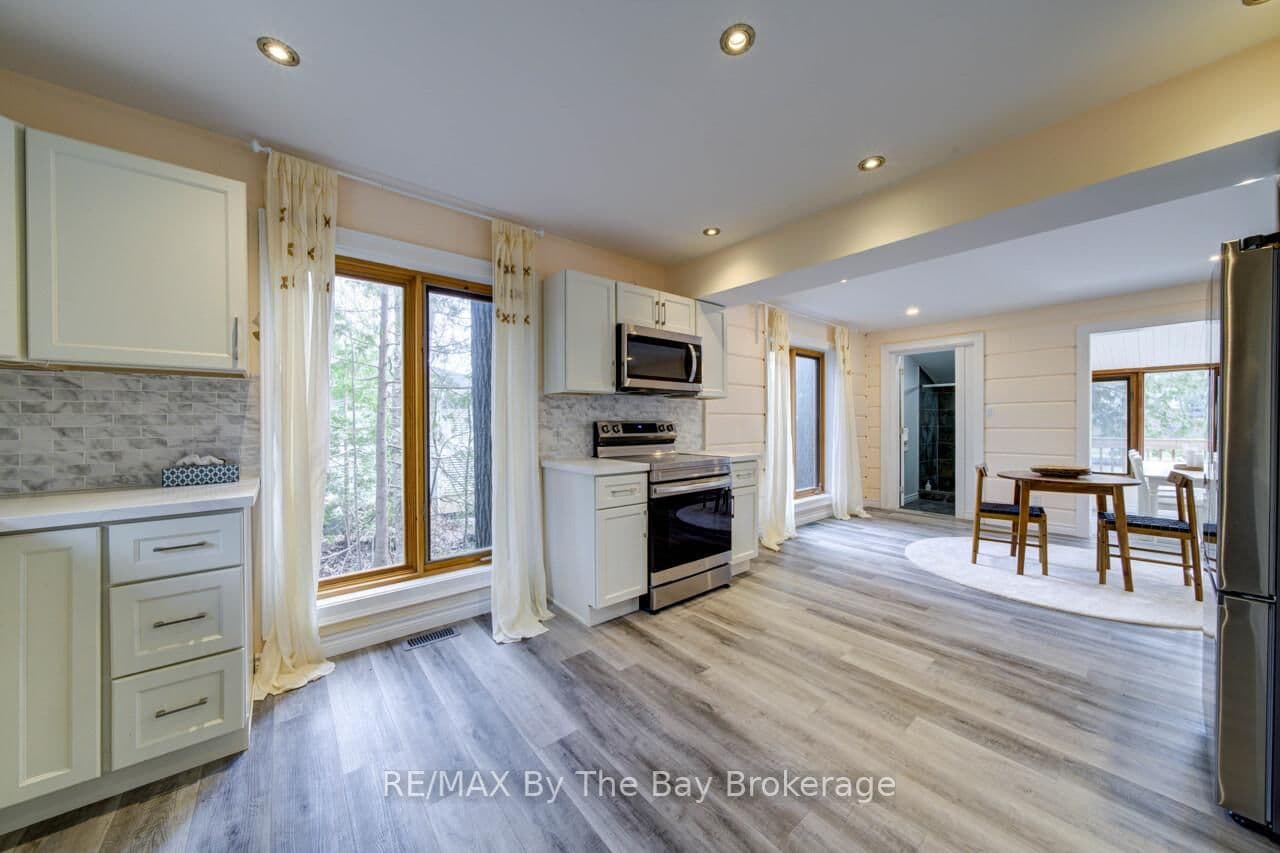 646 Oxbow Park Drive thumbnail 23