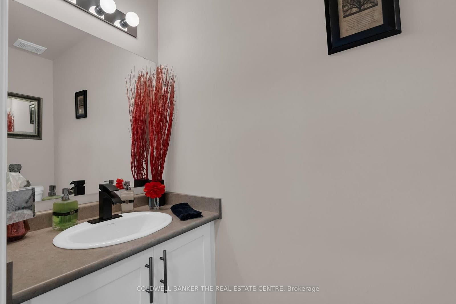 49 Ferndale Drive S, Unit 7 thumbnail 15