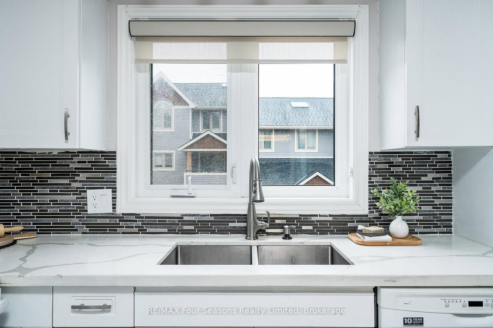 25 Starboard Road, Unit 25 thumbnail 24