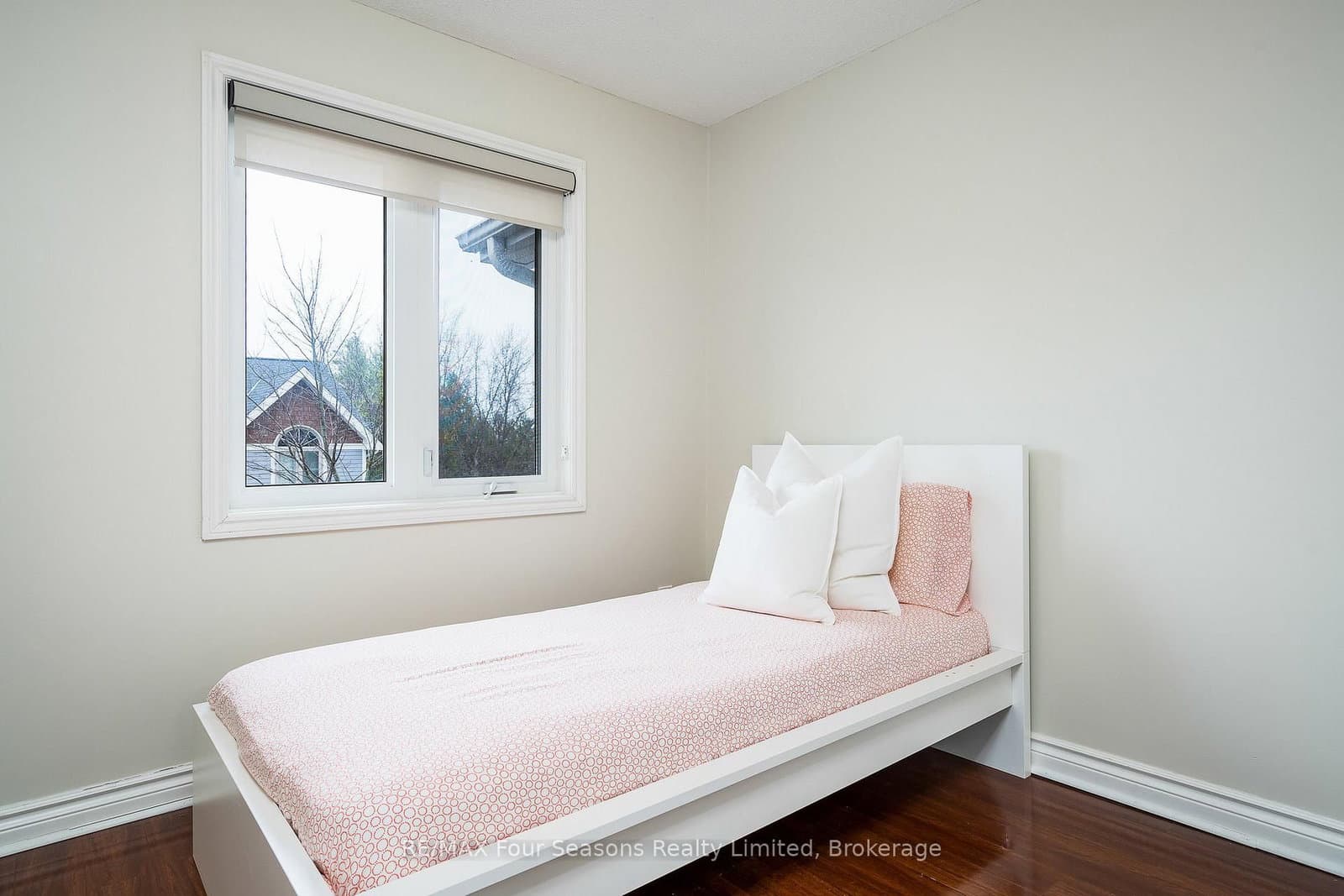 25 Starboard Road, Unit 25 thumbnail 32