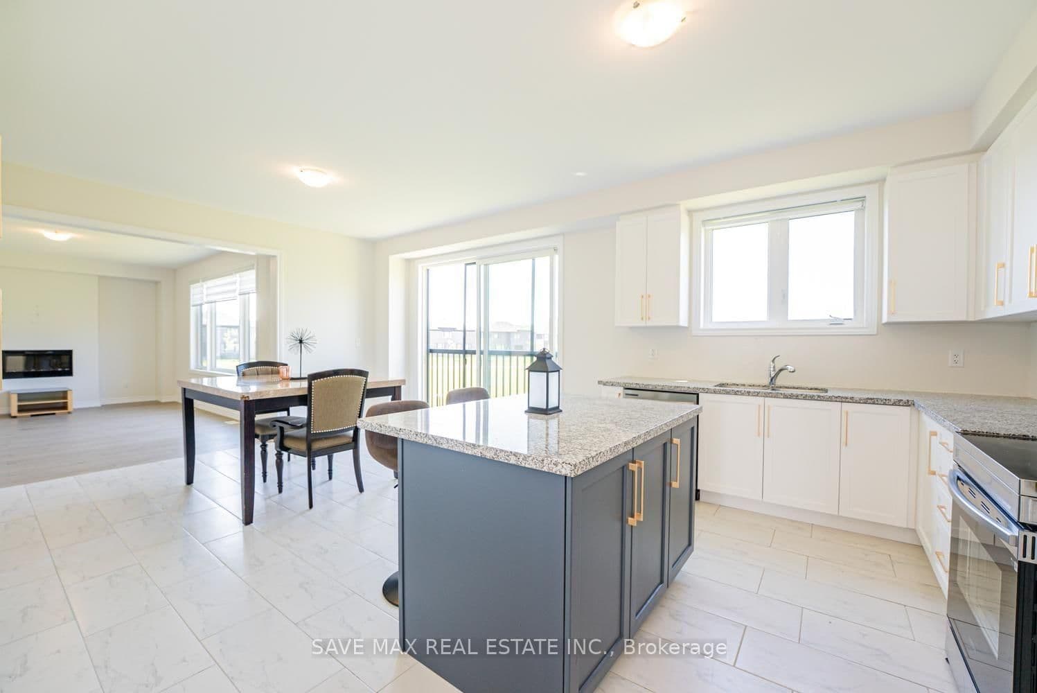 13 Del Ray Crescent thumbnail 11