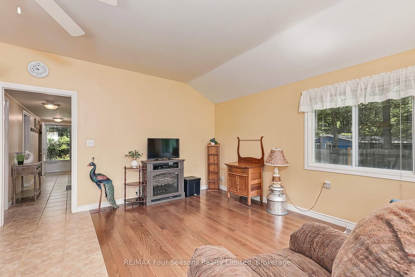 511 Oxbow Park Drive thumbnail 13
