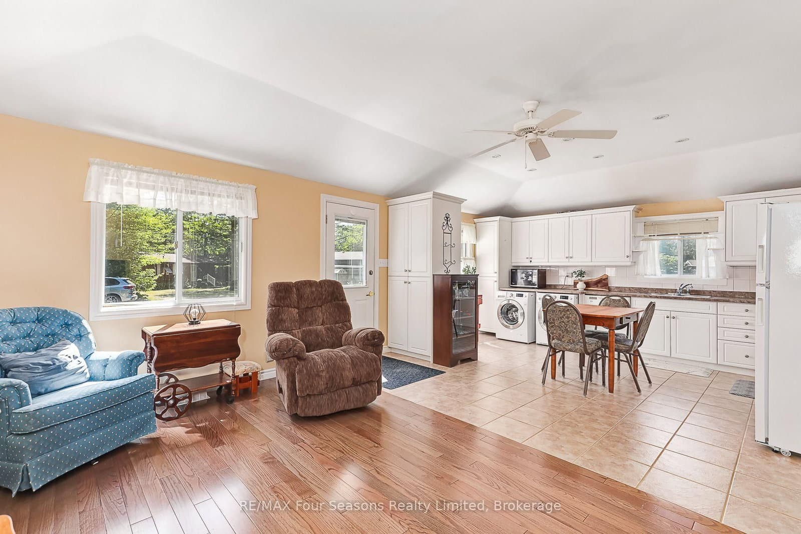511 Oxbow Park Drive thumbnail 14