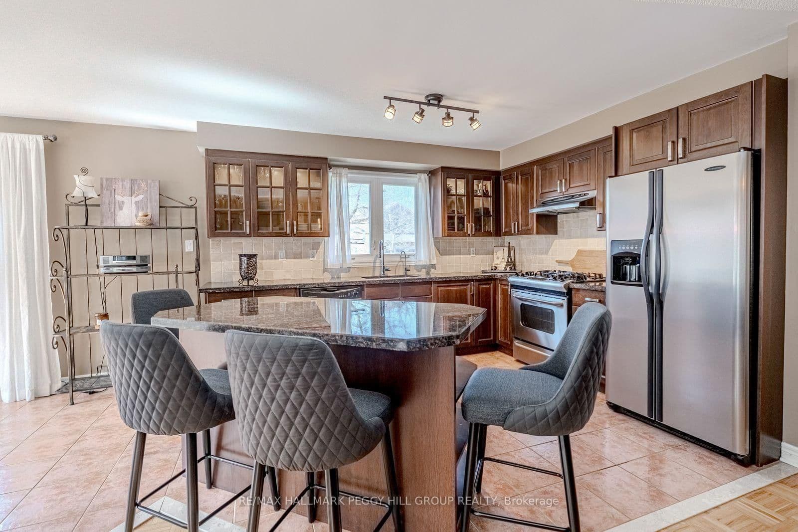 1 Valley View Court thumbnail 6