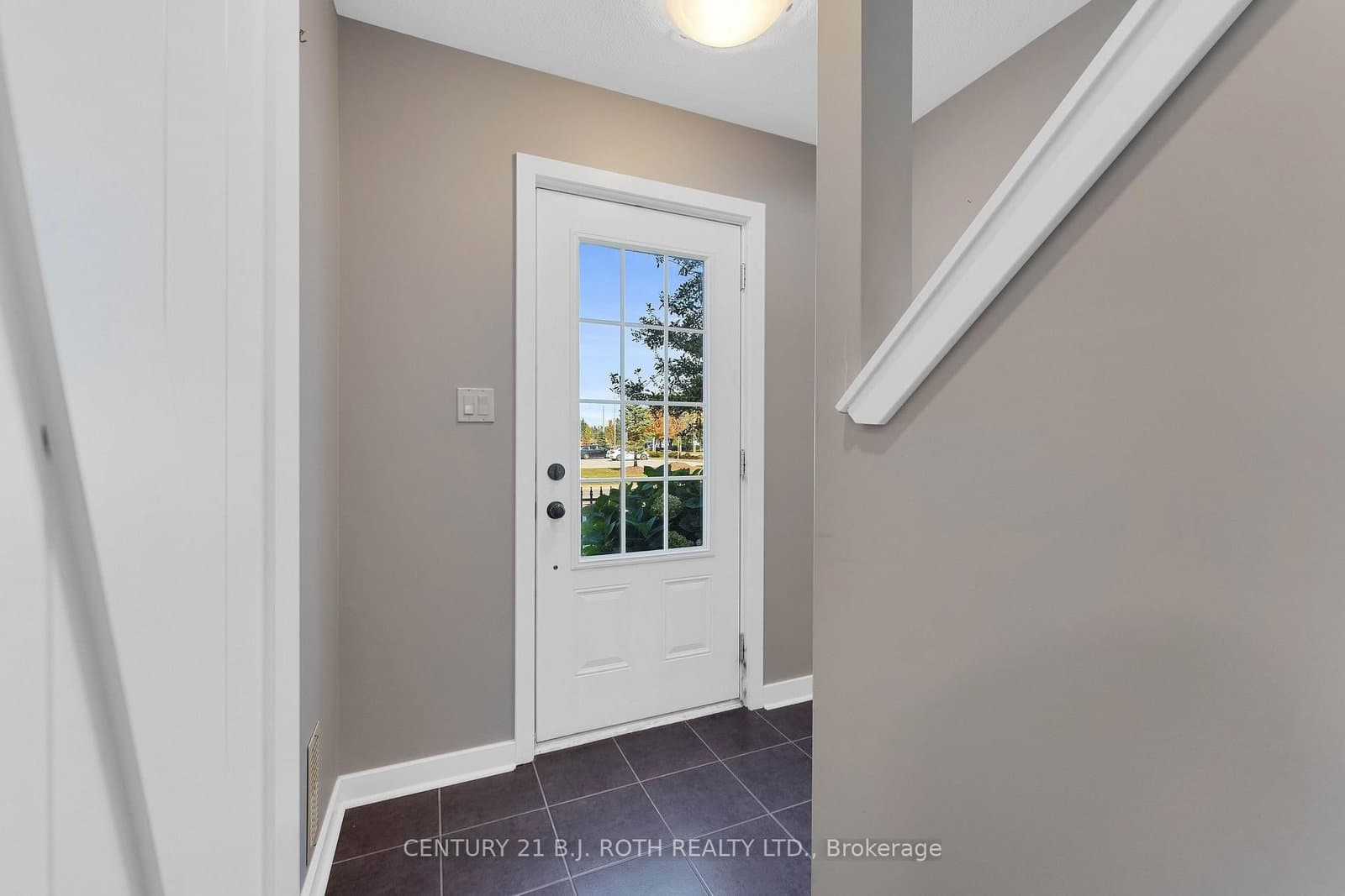 91 Coughlin Road, Unit 13 thumbnail 2