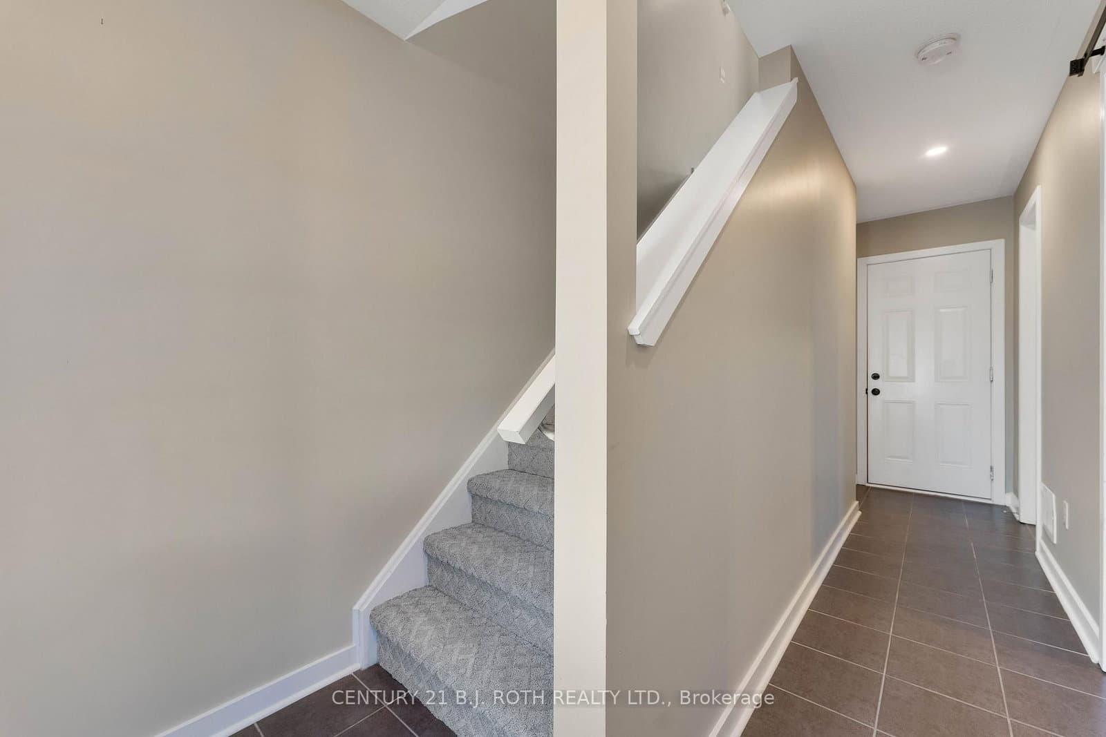91 Coughlin Road, Unit 13 thumbnail 3