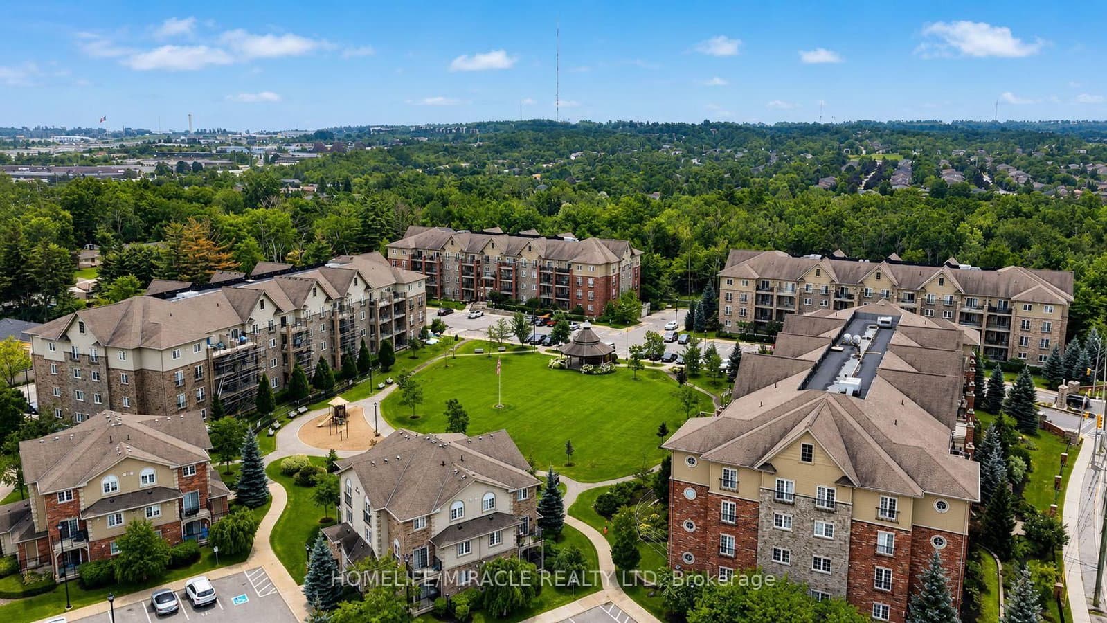 39 Ferndale Drive S, Unit 312 thumbnail 2