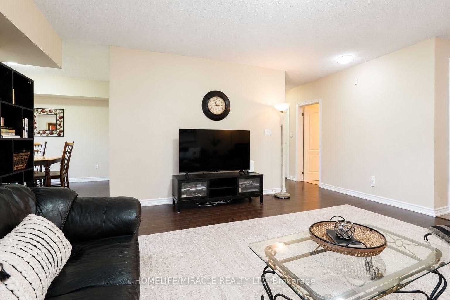 39 Ferndale Drive S, Unit 312 thumbnail 5