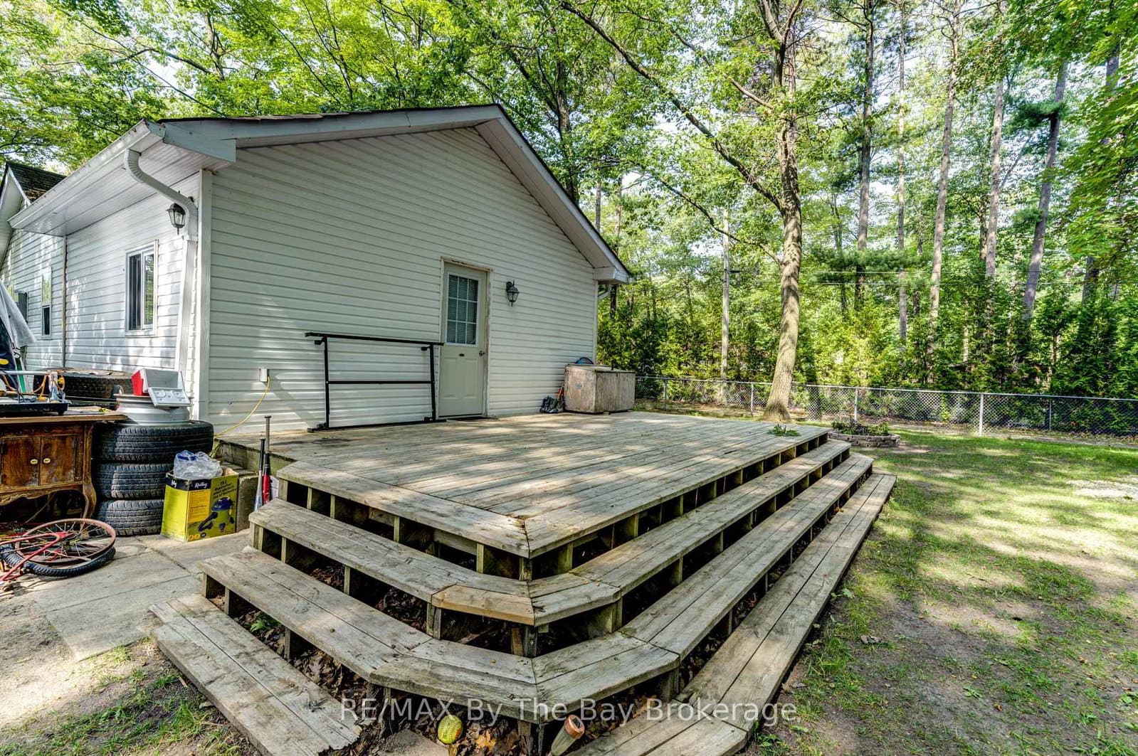717 Oxbow Park Drive thumbnail 19