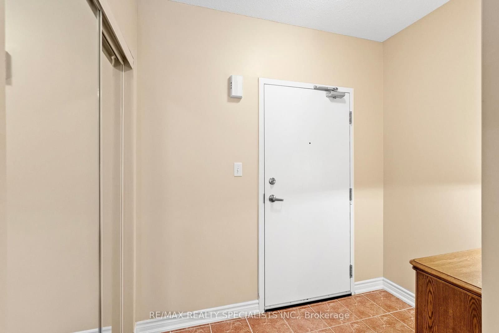 41 Ferndale Drive S, Unit 408 thumbnail 14