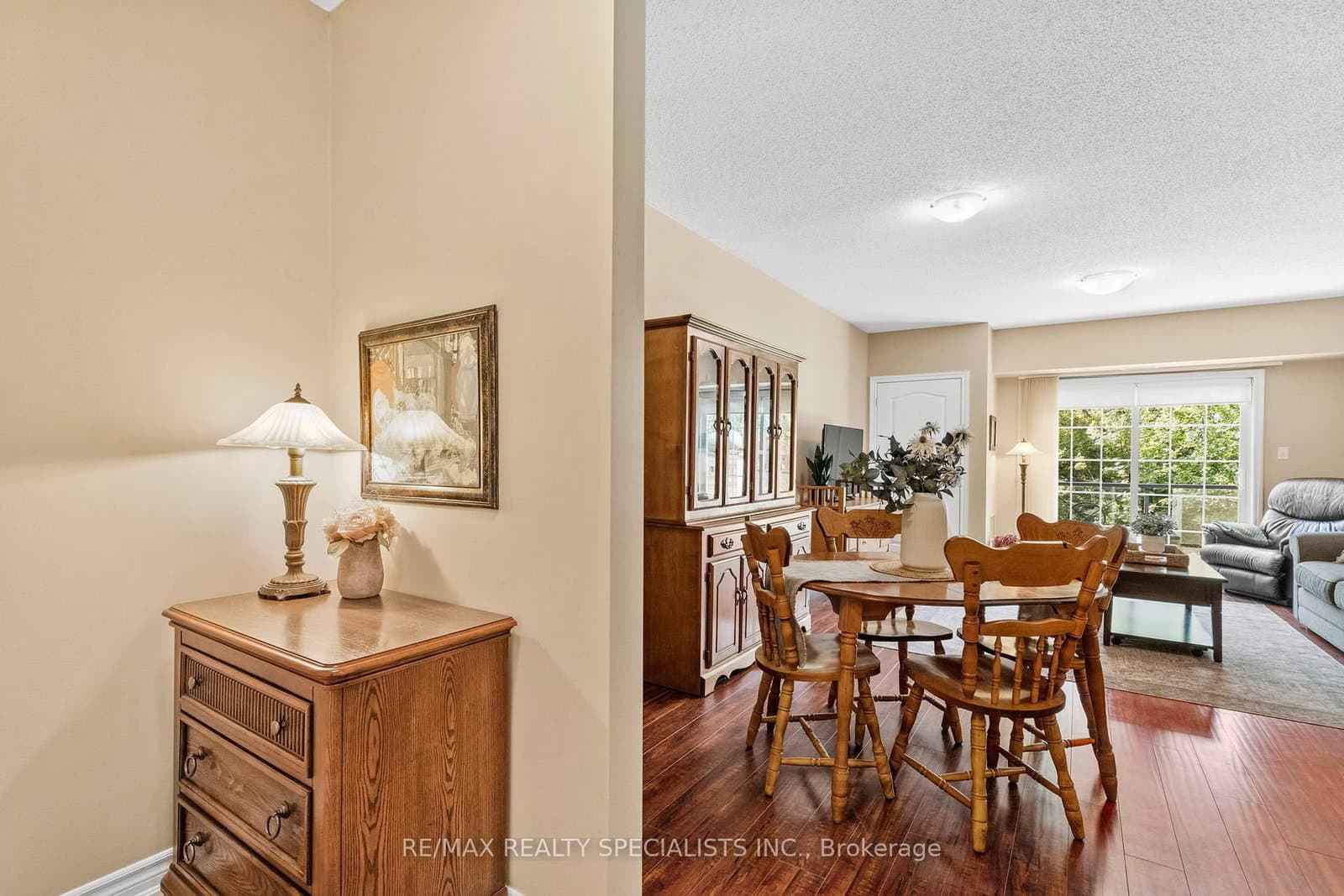 41 Ferndale Drive S, Unit 408 thumbnail 15