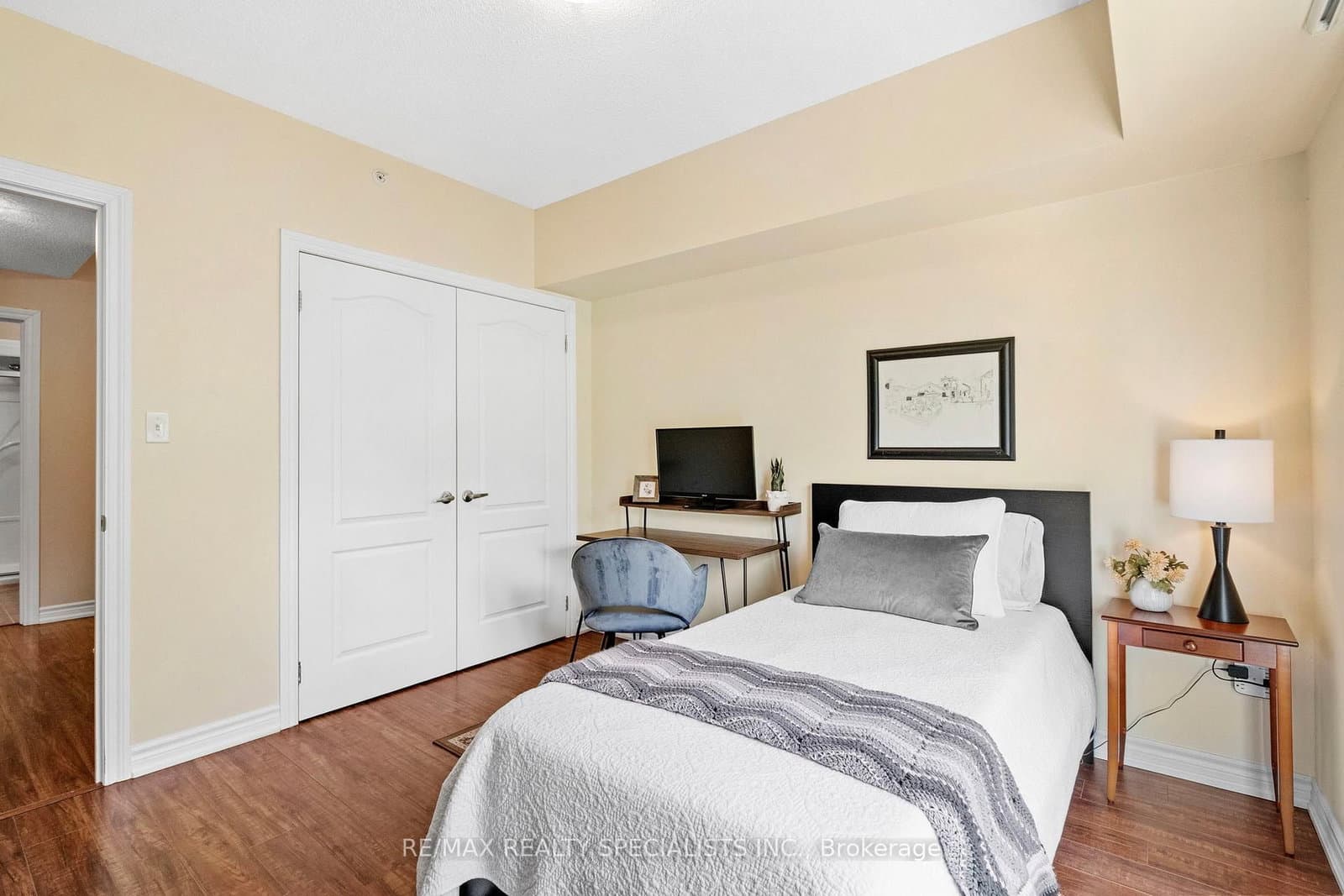 41 Ferndale Drive S, Unit 408 thumbnail 31