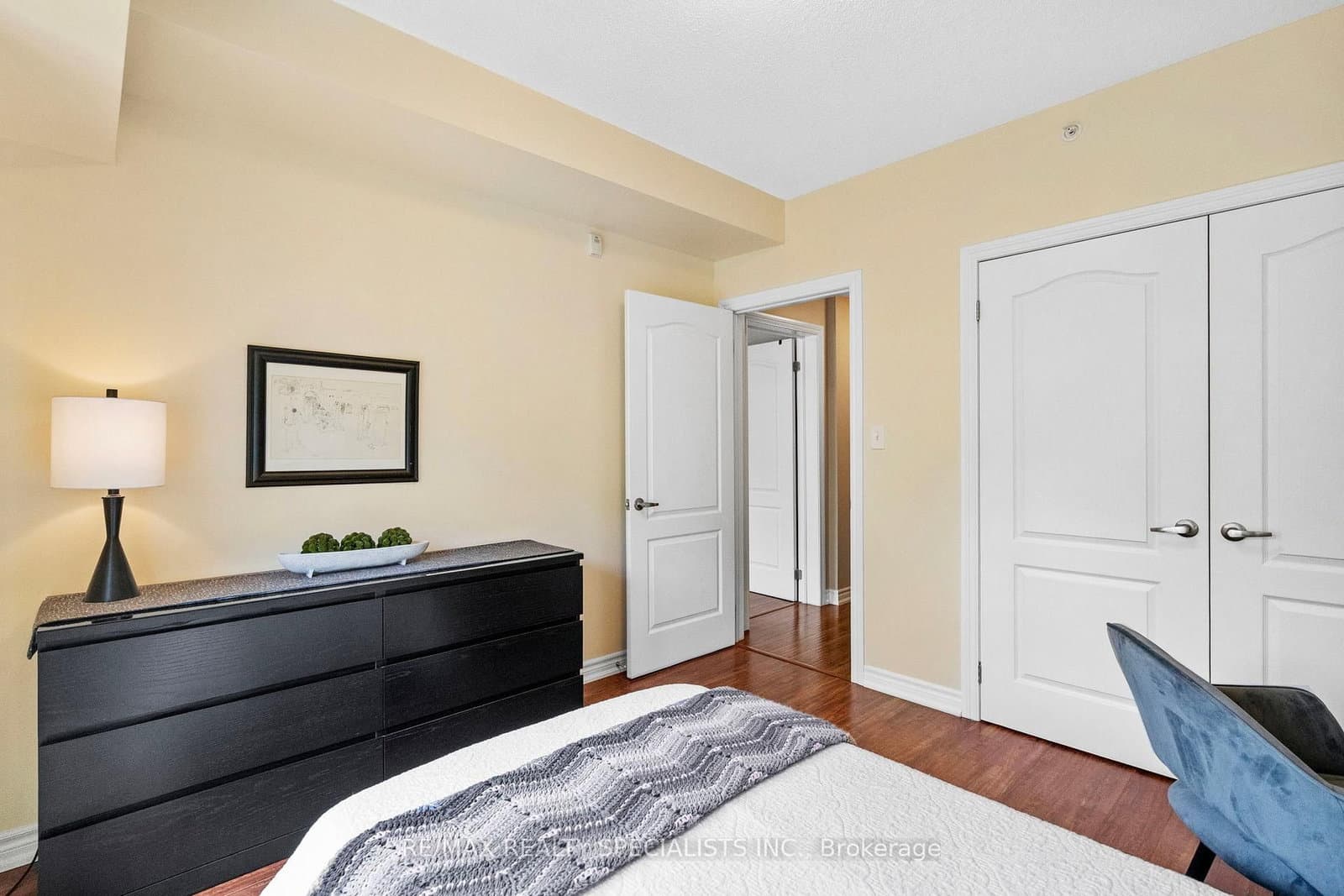 41 Ferndale Drive S, Unit 408 thumbnail 32