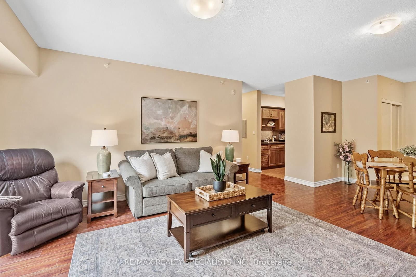 41 Ferndale Drive S, Unit 408 thumbnail 9