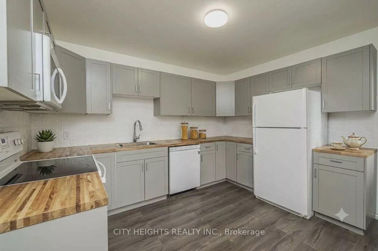 510 Essa Road, Unit 44 thumbnail 3