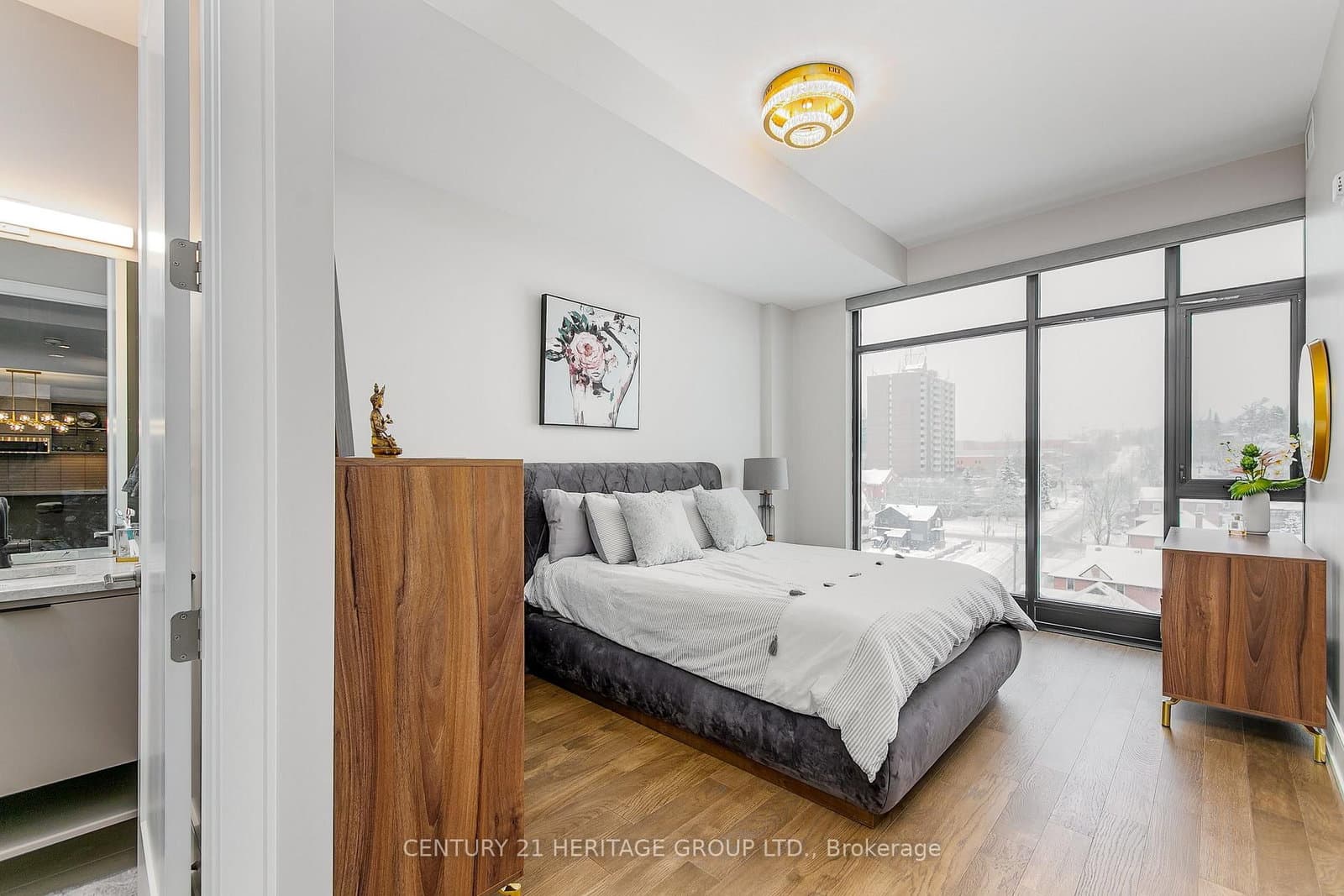 185 Dunlop Street E, Unit 922 thumbnail 17