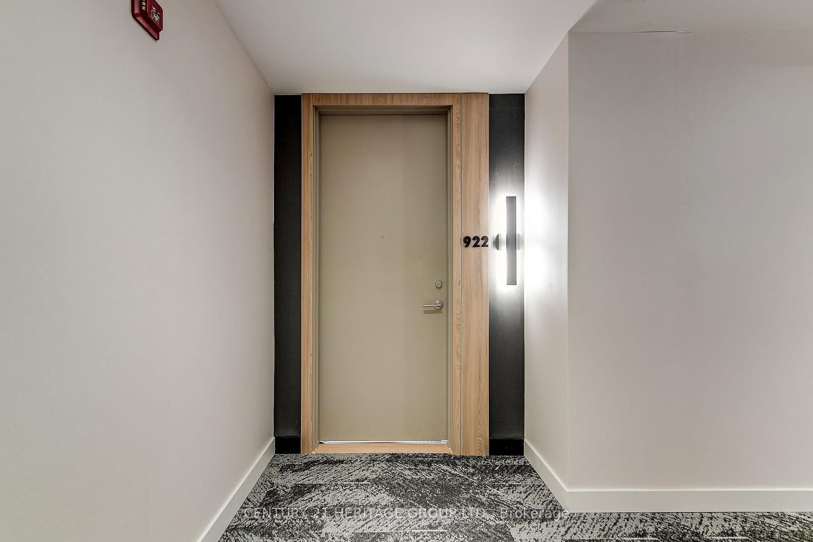 185 Dunlop Street E, Unit 922 thumbnail 8