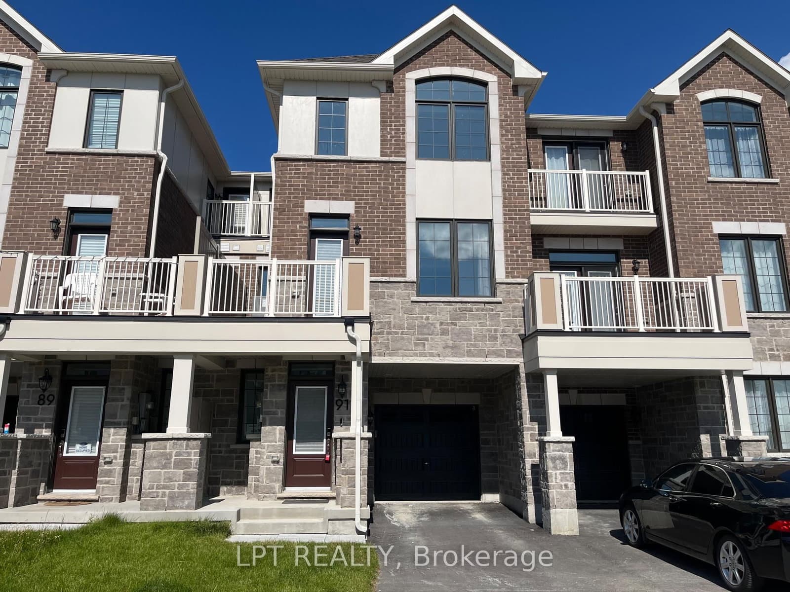 91 Vinewood Crescent - Image 1