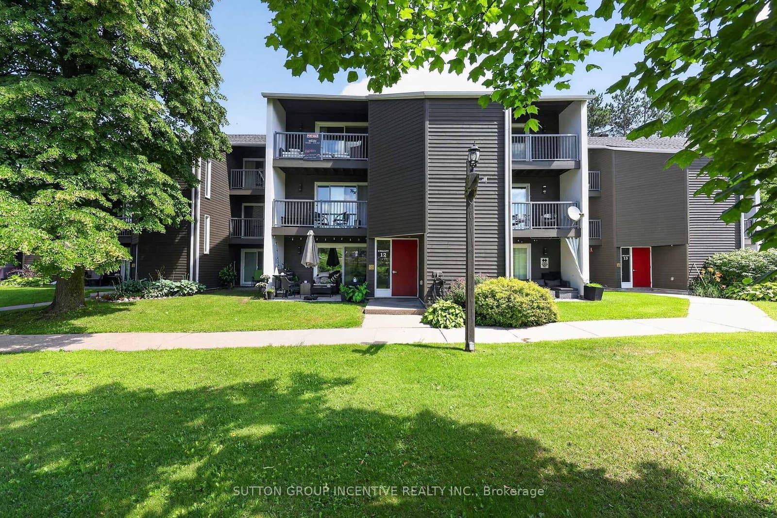 #224 - 1102 Horseshoe Valley Road W