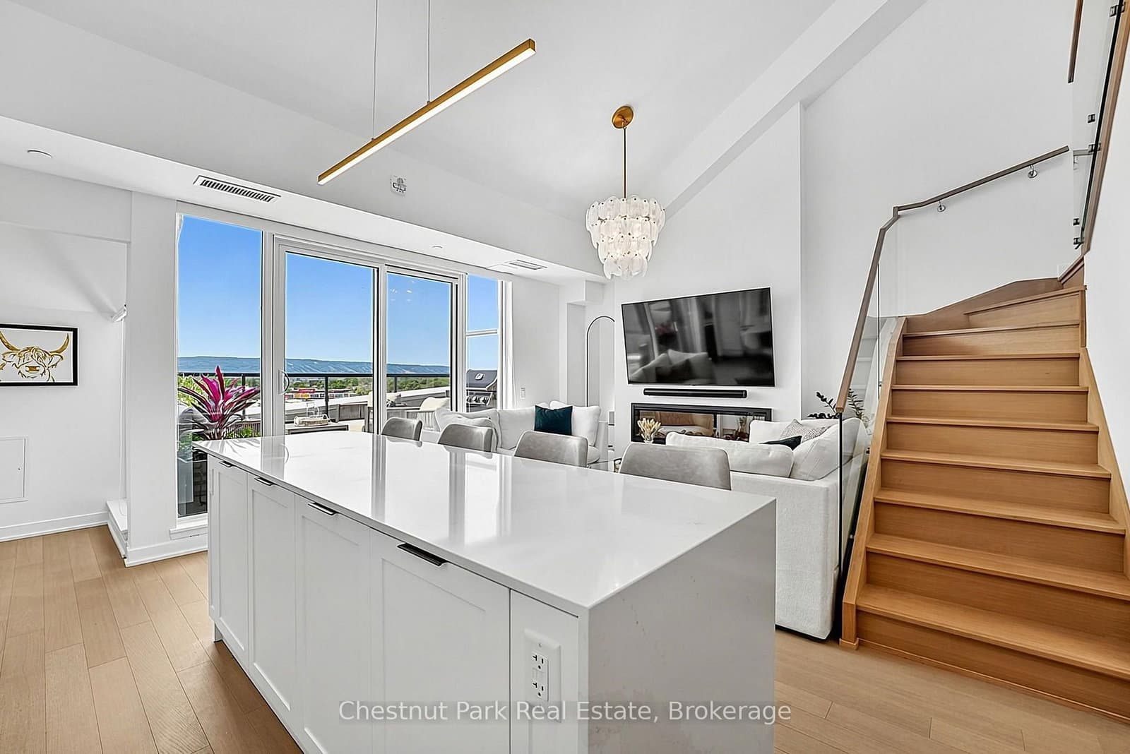 31 Huron Street, Unit 618 thumbnail 18