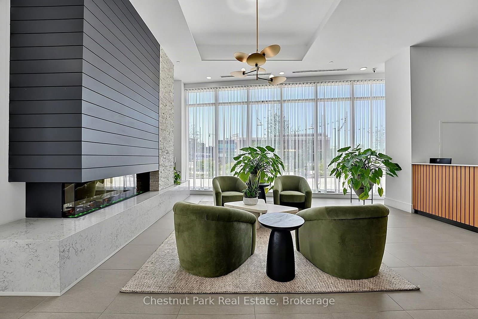31 Huron Street, Unit 618 thumbnail 5