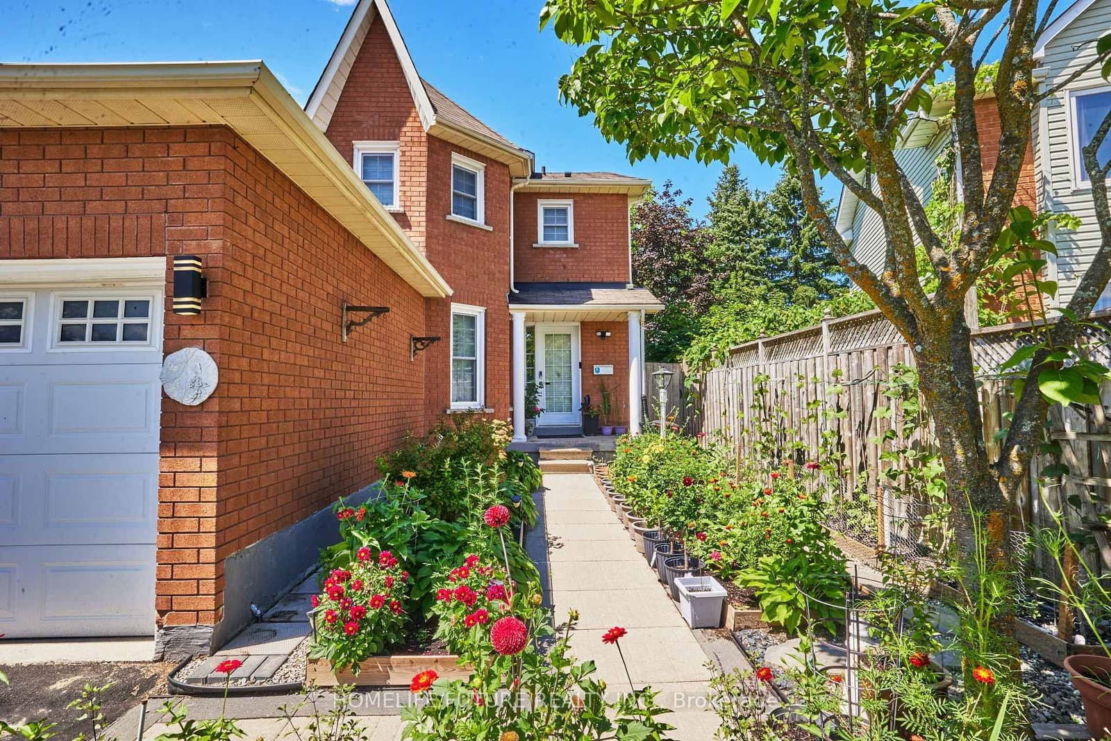 58 O'Shaughnessy Crescent thumbnail 2