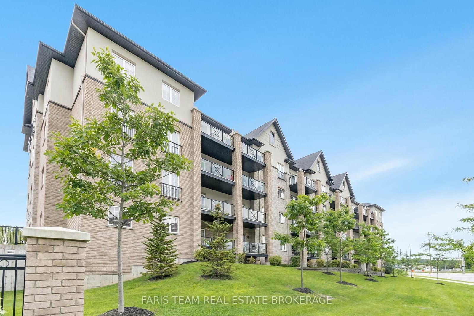 40 Ferndale Drive S, Unit 210 thumbnail 31