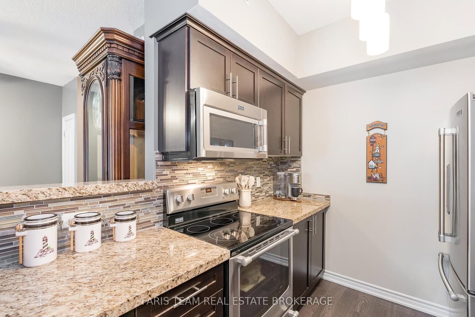 40 Ferndale Drive S, Unit 210 thumbnail 8
