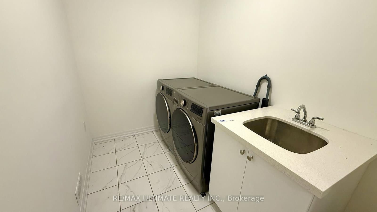 258 Warden Street thumbnail 24