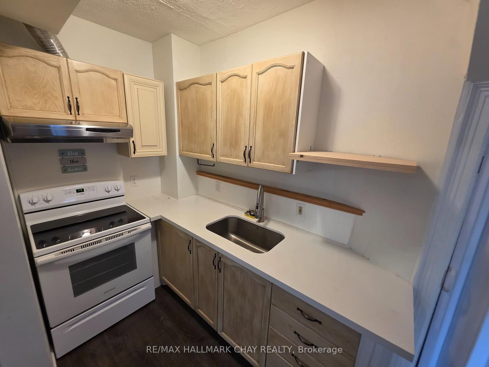 28 Matchedash Street N, Unit 3 thumbnail 7