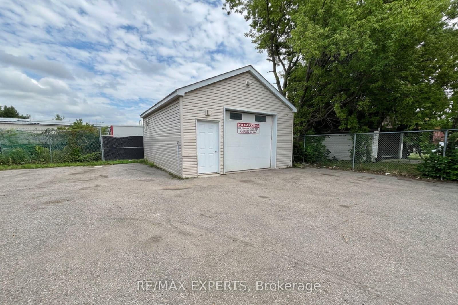 5 Ferndale Drive N, Unit 3 thumbnail 3
