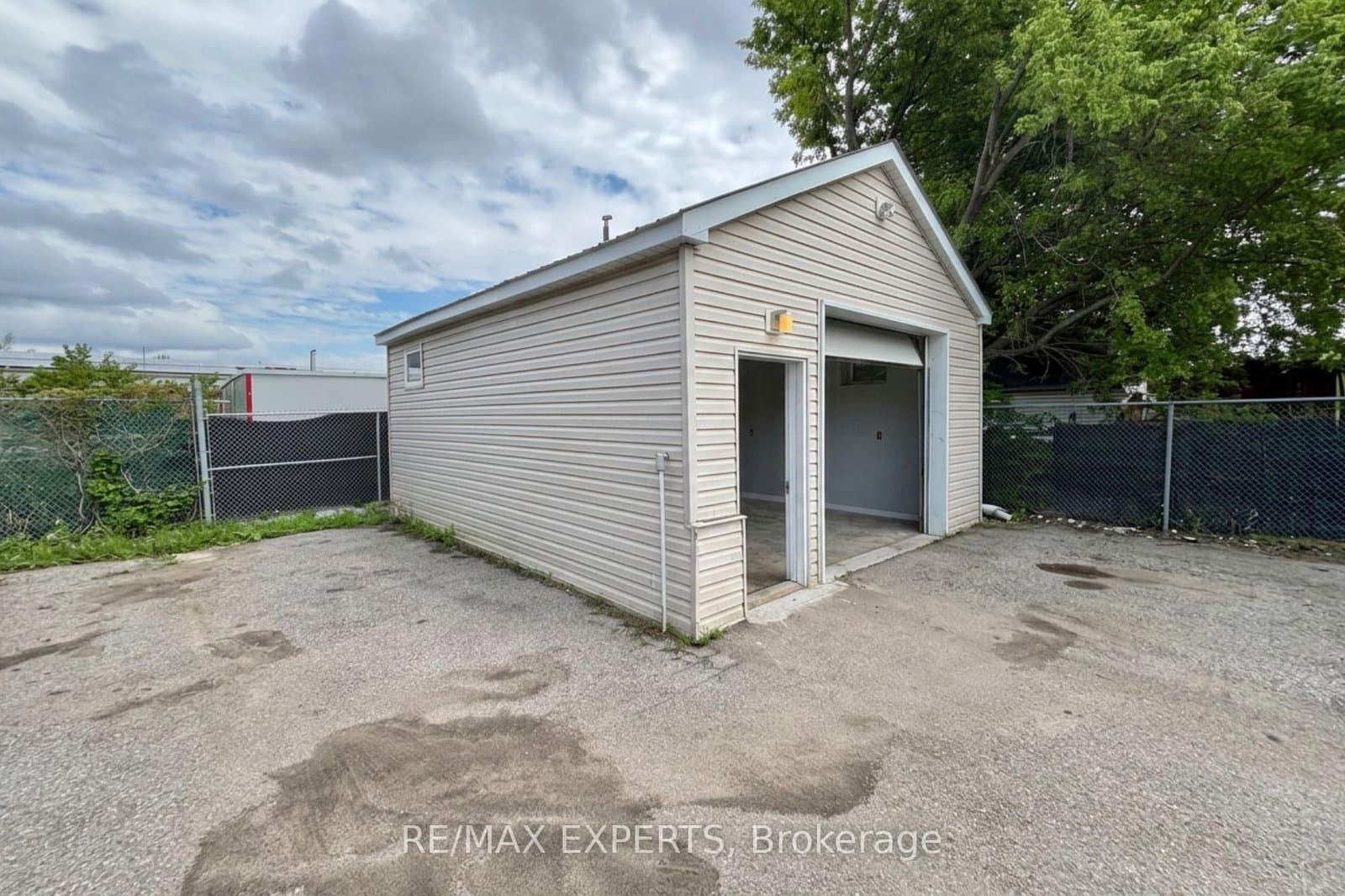 5 Ferndale Drive N, Unit 3 thumbnail 4