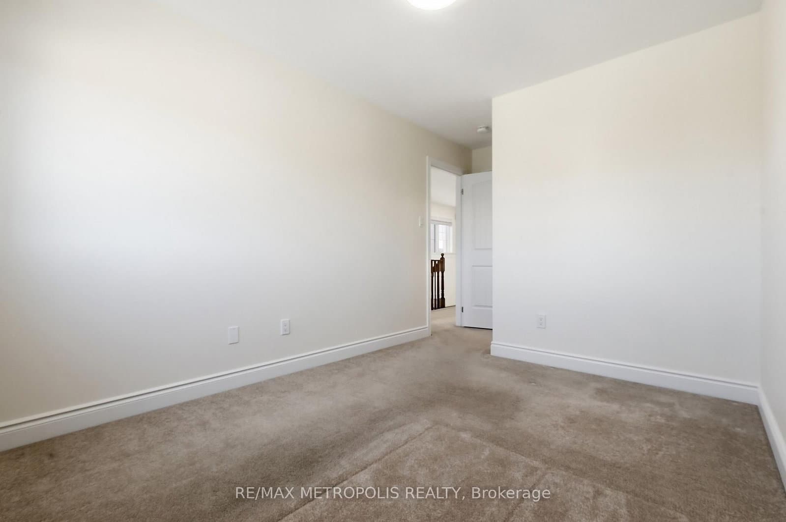 34 Robertson Street thumbnail 33