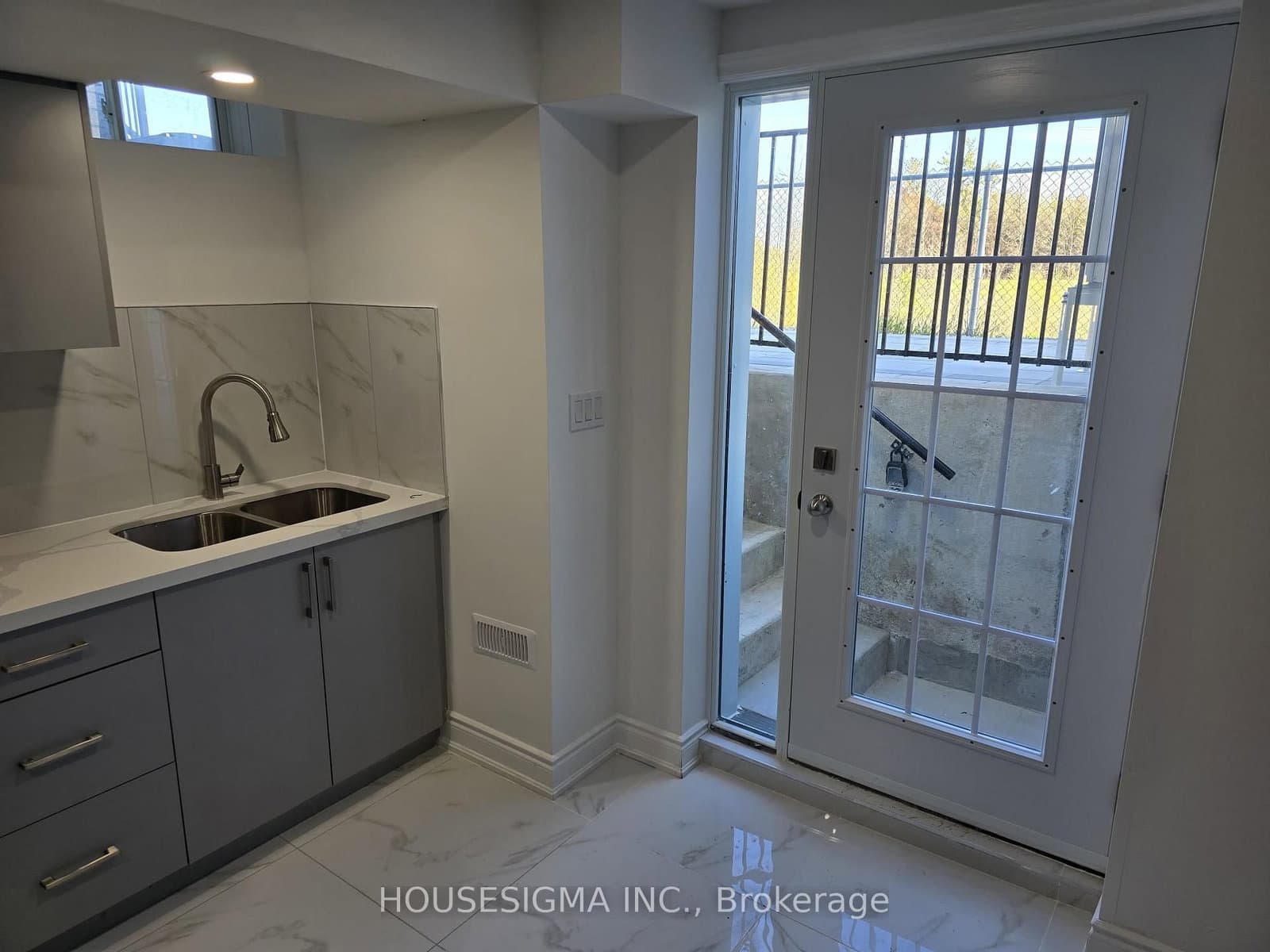 18 Shepherd Drive, Unit BSMT thumbnail 4