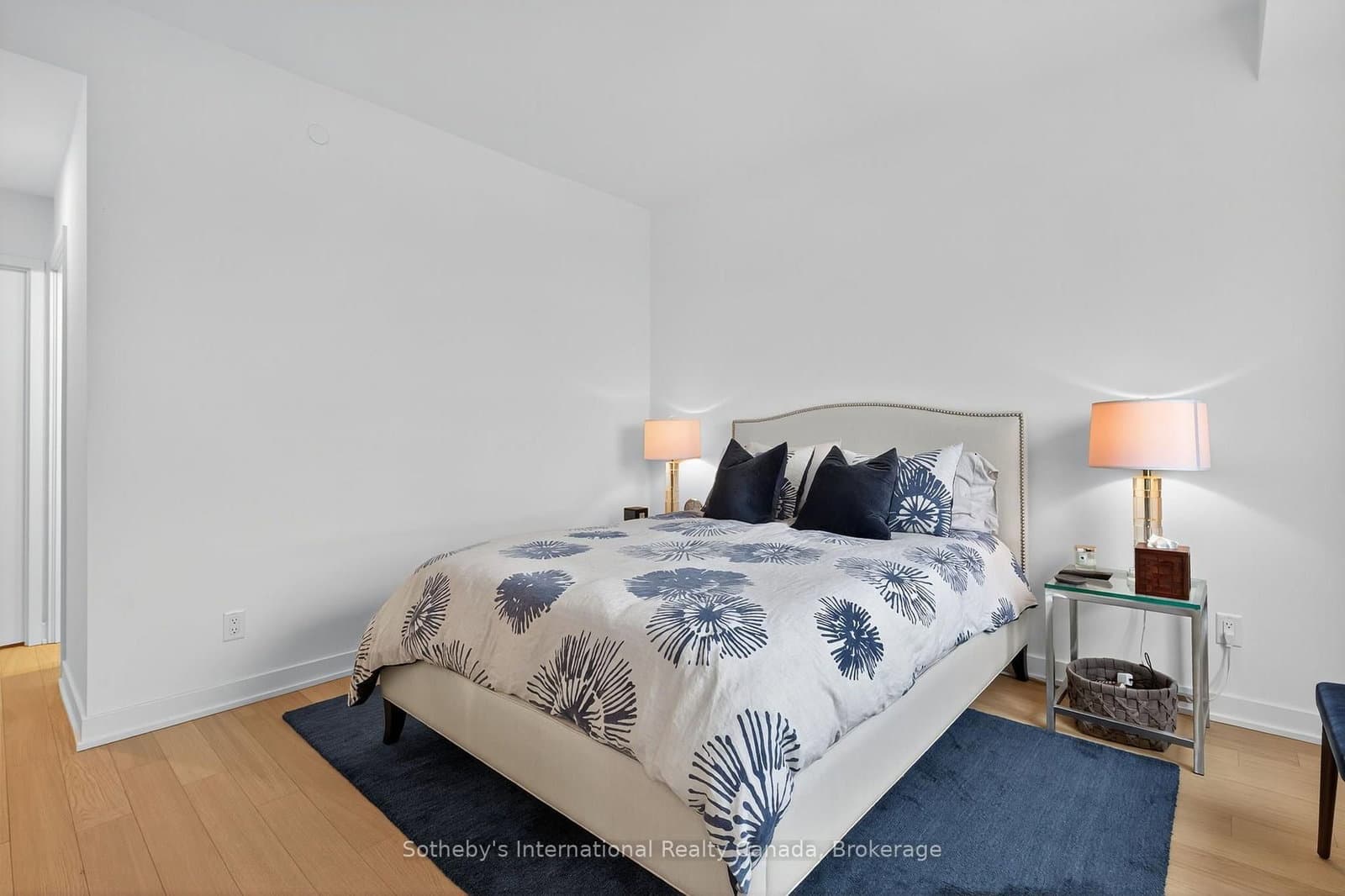 31 Huron Street, Unit 224 thumbnail 19