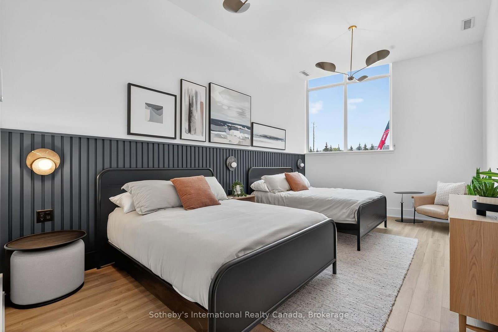 31 Huron Street, Unit 224 thumbnail 29